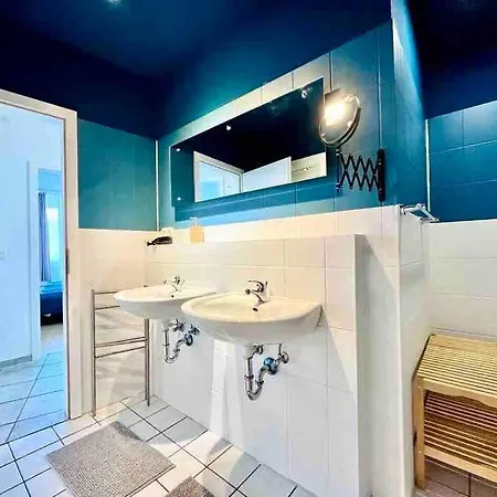 Zentrales Großzügiges Mit Dachterrasse! Apartamento