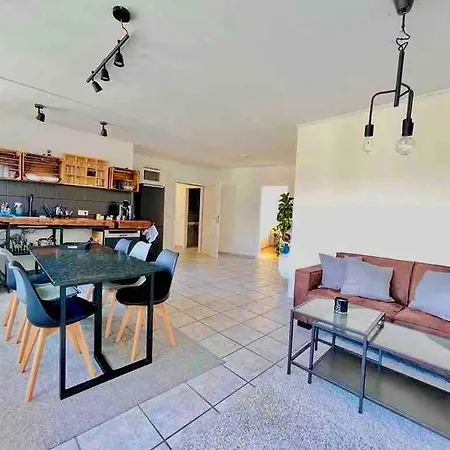 Appartement Zentrales Grosszuegiges Mit Dachterrasse! Bochum