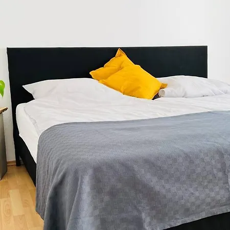 Appartement Zentrales Grosszuegiges Mit Dachterrasse! Bochum