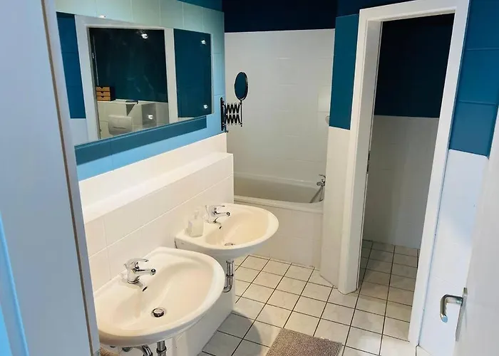 Zentrales Grosszuegiges Mit Dachterrasse!