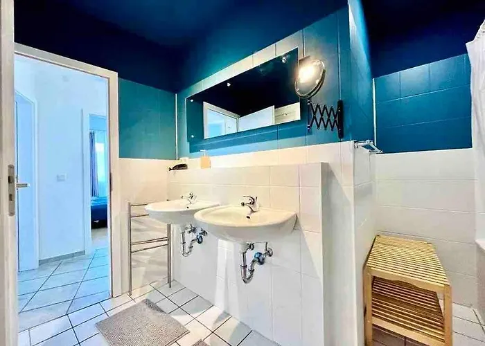 Zentrales Großzügiges Mit Dachterrasse! Apartamento