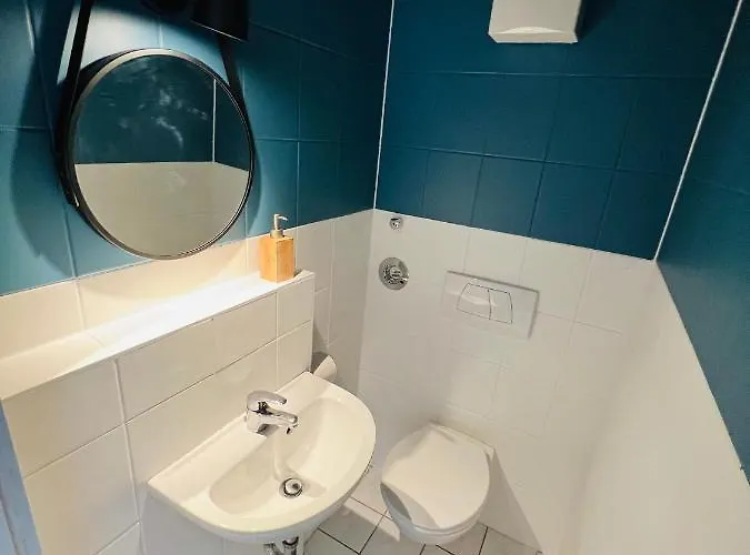 Zentrales Grosszuegiges Mit Dachterrasse!